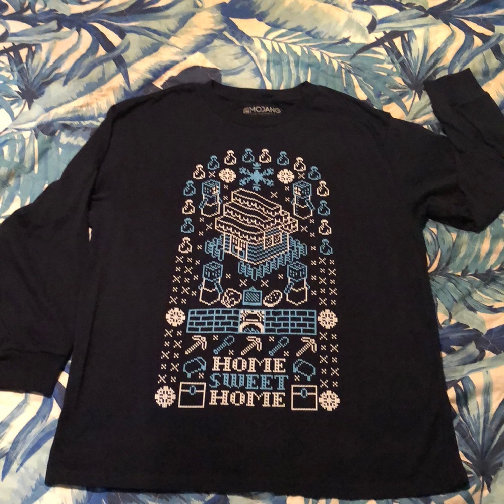 *2for$15*OFFICIAL MINECRAFT MINECHEST LONGSLEEVE T